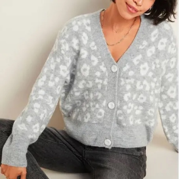 Old Navy Sweaters - Old Navy Gray Cheetah Print Women's Cardigan